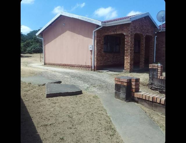 5 BEDROOM HOUSE FOR SALE IN UMLAZI BB